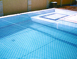 Redes e telas de proteção para piscinas