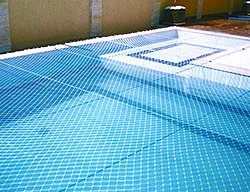 Redes e telas de proteção para piscinas